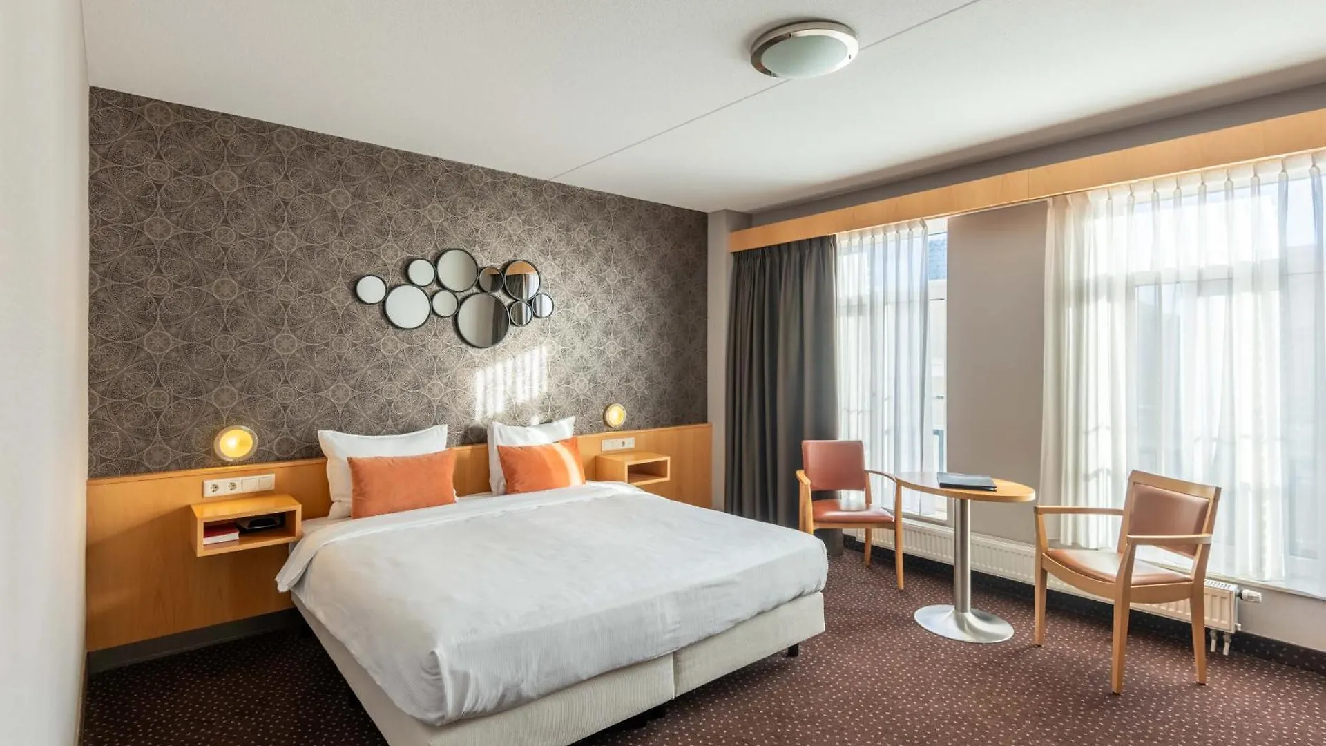 Hotel Алсмер