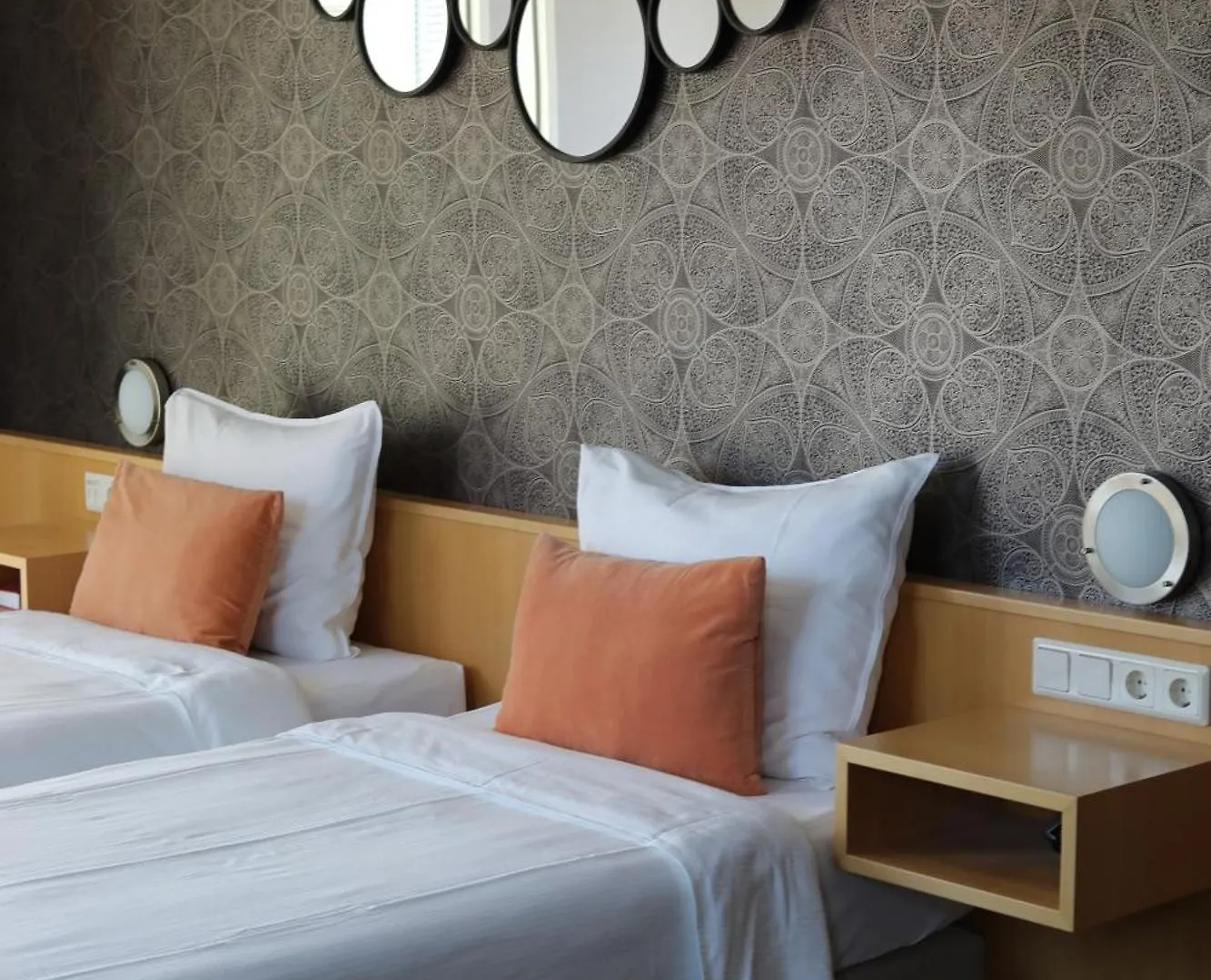 Hotel Алсмер